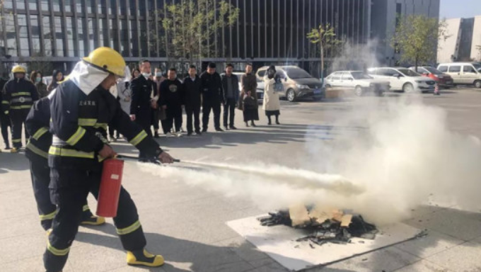 智能制造产业园开展火灾逃生应急演练培训