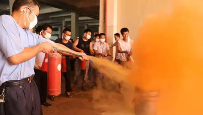 火灾现场的防护演练
